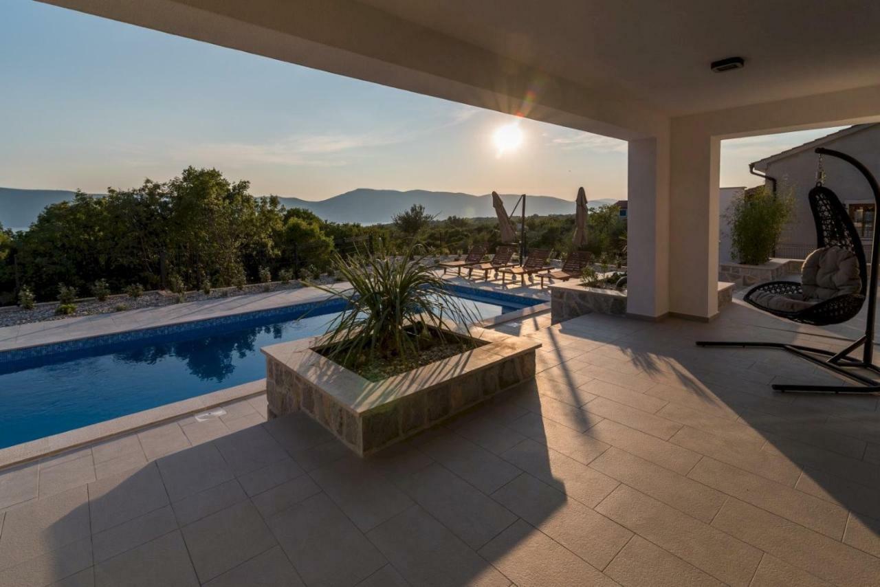 Luxury Villa Viktorija Linardici Exterior photo