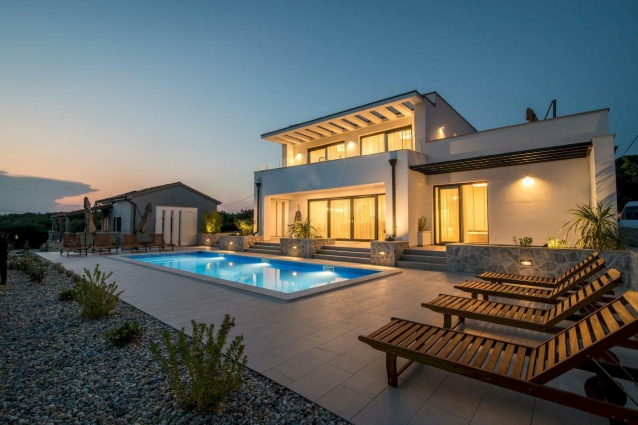 Luxury Villa Viktorija Linardici Exterior photo